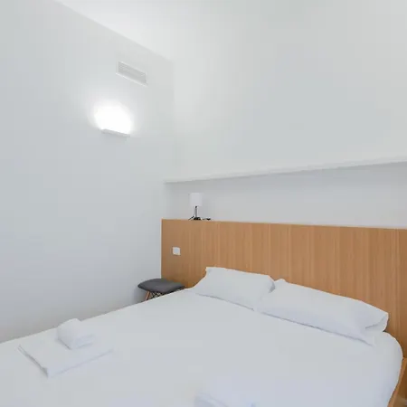 Easylife - Accogliente Bilocale A Due Passi Dal Duomo Apartment